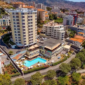 Muthu Raga Madeira **** Funchal
